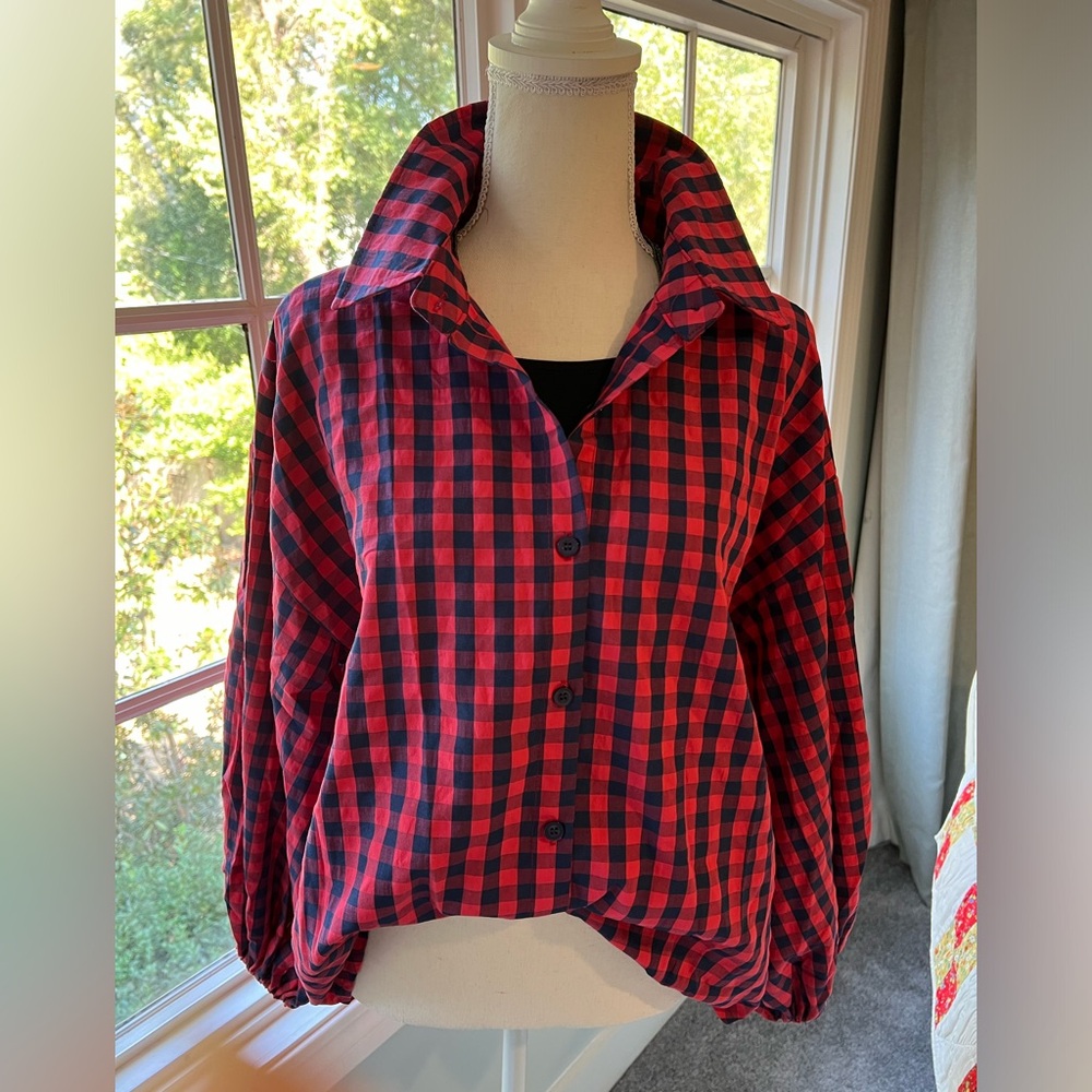 NWOT Nanatee red and blue checkered top, size medium
